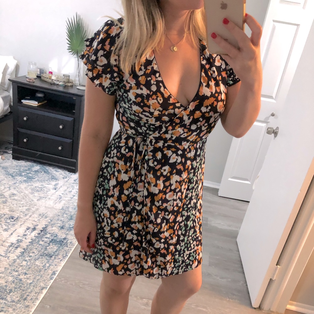 NWOT Francesca’s Collection work wrap dress sz M